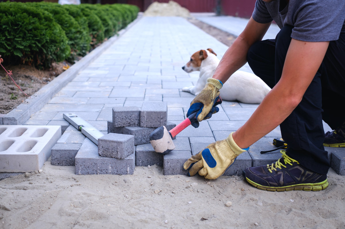 3 Steps to Getting Pavers Installed